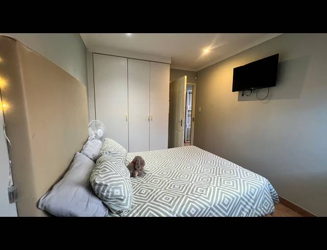 3 BEDROOM TOWNHOUSE FOR SALE IN RIDGEWAY